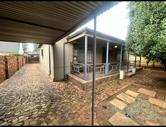 3 BEDROOM HOUSE FOR SALE IN GEDULD